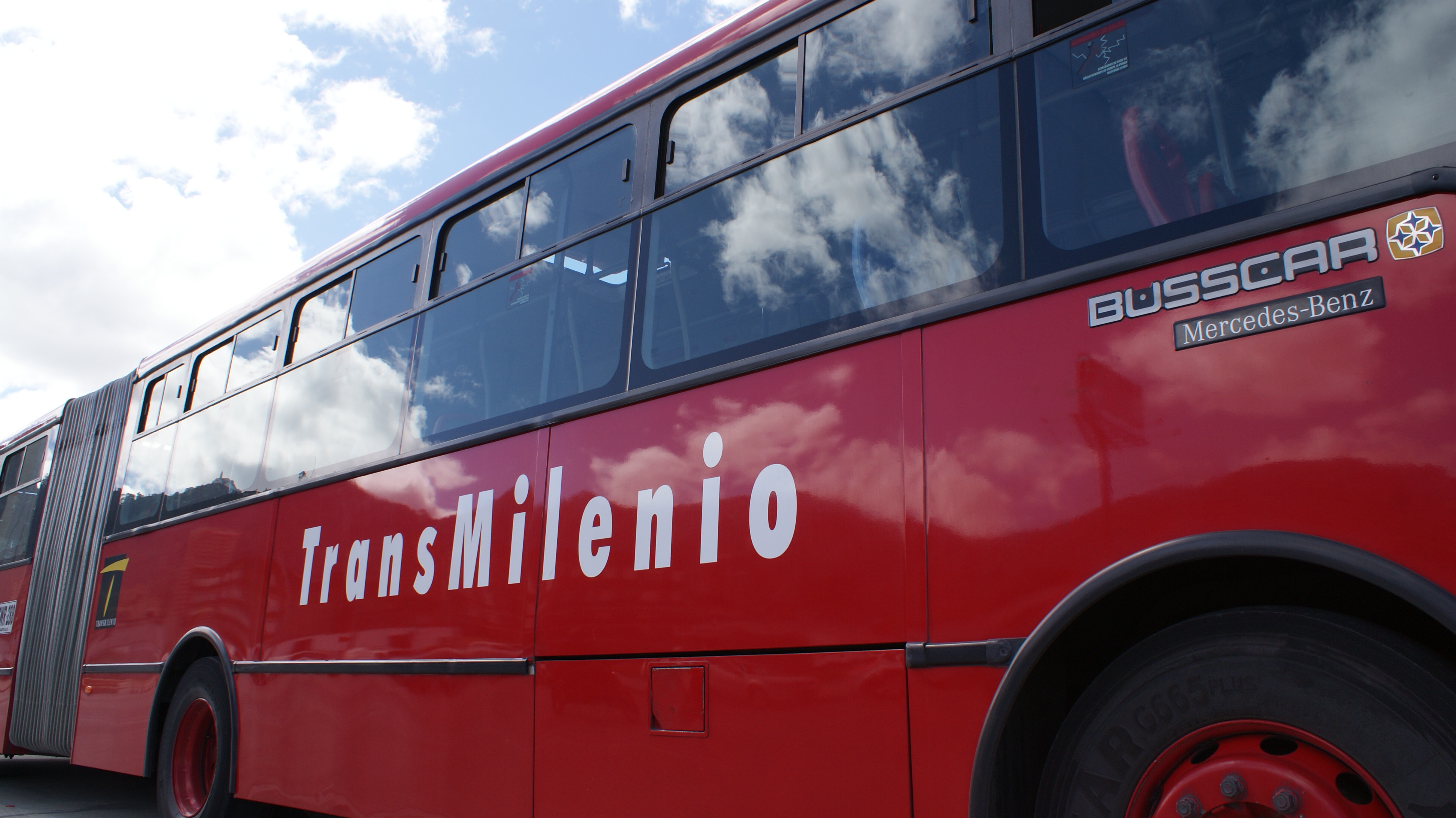 Fondo de Prevención Vial presenta balance de estudios y acciones en TransMilenio 