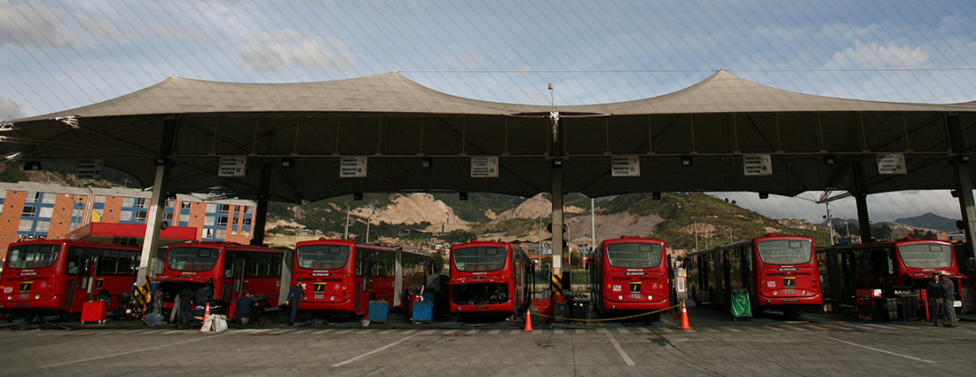 TRANSMILENIO S.A. aclara el tema del flujo de contaminantes dentro y fuera de los buses