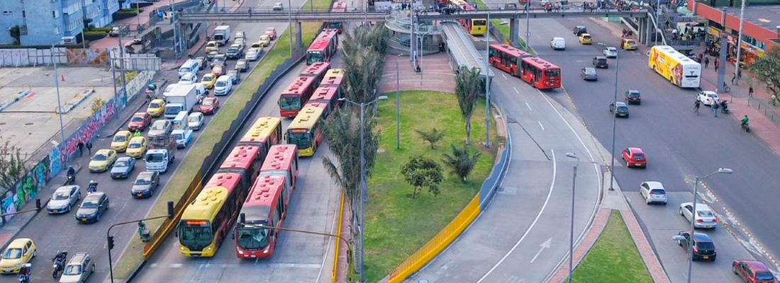 TransMilenio implementa validación manual en cinco estaciones afectadas por vandalismo